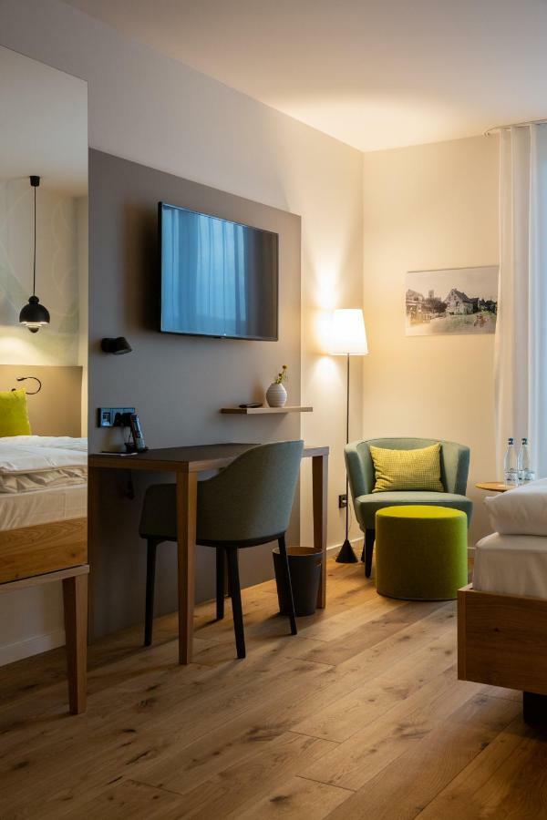 Hotel Zum Loewen Eimeldingen Esterno foto